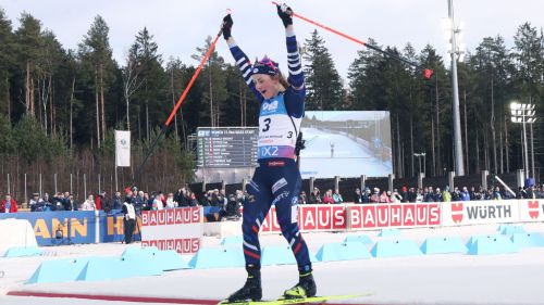 Biathlon: Justine Braisaz profeta in patria vince la Sprint di Annecy, Auchentaller nona