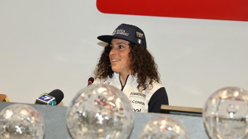 Federica Brignone a Valencia per l'ultimo round della MotoGP: 