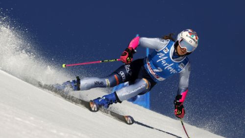 Bassino sfrutta bene il n° 1 sulla neve molle del gigante di Soldeu, le azzurre sono davanti con Brignone a 0