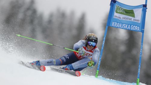 Condizioni critiche a Kranjska Gora, Brignone si salva col n° 1 ed è incollata a Vlhova dopo la manche d'apertura