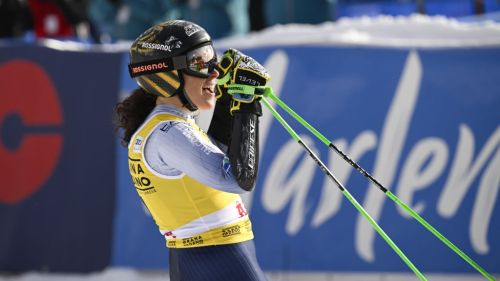 Ecco Brignone, prima volta estiva sugli sci a Cervinia dal 6 agosto. Goggia torna allo Stelvio