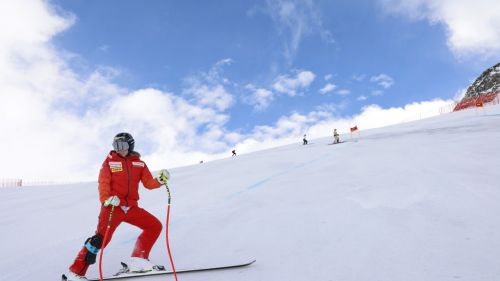 Oggi sul Cervino... condizioni da sogno con 24 ore di ritardo. Intanto Shiffrin fa l'apripista a Levi