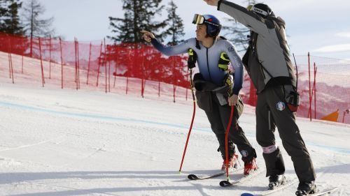 Le donne cominciano a Beaver Creek, prima prova aperta dall'apripista... Lindsey Vonn e poi da Nicol Delago con l'1