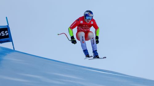 Odermatt sfata il tabù di Kitzbuehel, è suo il super-g con brivido e un Haaser eroico. Casse con qualche rimpianto
