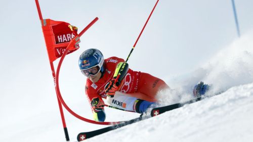 Siamo nel tempio del gigante, alle 10.30 la 1^ manche di Adelboden: Odermatt va per una pagina di leggenda