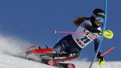 Alle 10.00 parte il primo slalom di coppa: a Levi tutte contro Shiffrin, Peterlini è il faro azzurro