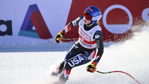Shiffrin c'è anche per le discese di Cortina, l'Austria sulle spalle di Conny Huetter (pettorale rosso in super-g)