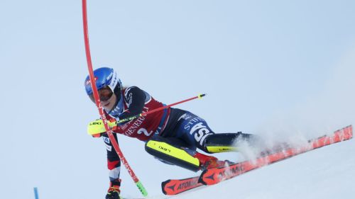 Clamoroso a Levi: Vlhova inforca, trionfa Shiffrin! Peterlini nelle 15 salva il bilancio azzurro