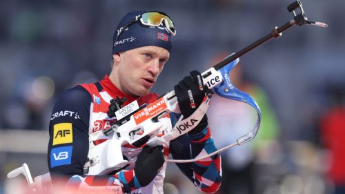 Tarjei Boe ammutolisce i francesi a Le Grand Bornand. Sua la Mass Start con Giacomel quattordicesimo
