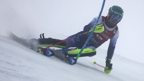 I pettorali degli azzurri per lo slalom domenicale. Sala al rientro a Levi: 