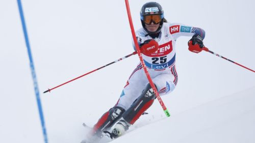 Anche Maria Therese Tviberg è tornata sugli sci: la campionessa del mondo di parallelo allo 
