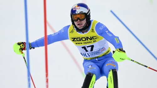 Alle 10.45 via allo slalom maschile di Gurgl: Sala col n° 9, Vinatzer col 15, apre Linus Strasser