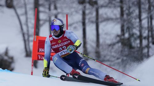 Un lampo di Vinatzer e poco altro nell'Italgigante di Val d'Isère. 