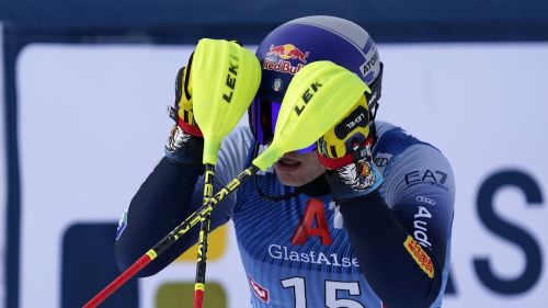 Solo Vinatzer tiene in piedi l'Italslalom: 