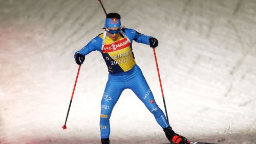 Alle 16.00 il via della prima Sprint di Coppa del Mondo: grande attesa per l'Italia e... Wierer in giallo