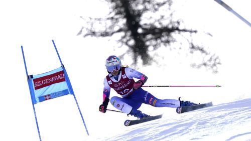 A Sestriere condizioni diverse per il gigante bis, alle 11.00 la 1^ manche: n° 1 Hector, undici le azzurre in gara