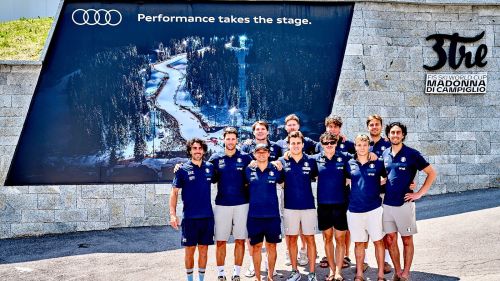 Il sole a baciare il podio, le azzurre a festeggiare una Brignone immensa. Goggia: 'Dopo tutto quello che ha passato'