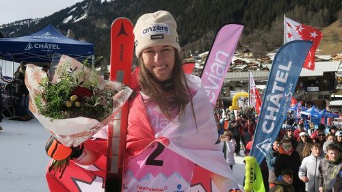L'ennesimo, gravissimo infortunio della stagione: per Malorie Blanc, reginetta dei Mondiali jr, ginocchio sinistro distrutto