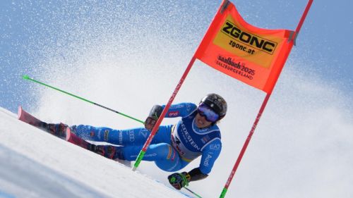 Immensamente Brignone nel cielo azzurro di Saalbach: il gigante mondiale è tutto di Fede!