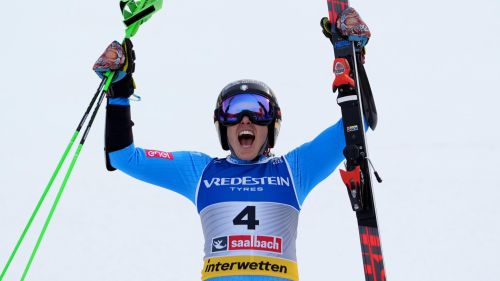 Brignone guida da neo iridata le 17 azzurre per il trittico di Sestriere. Torna Mathiou, al debutto in gigante