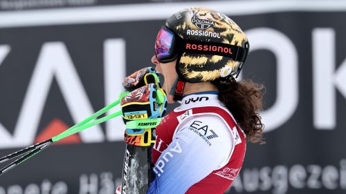 Alle 9.30 parte il gigante di Are, Brignone-Robinson è di nuovo sfida subito in avvio. Ci si gioca la coppa