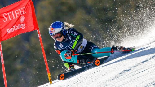 Alle spalle di Scheib è piena lotta podio, ci sono anche Colturi e Shiffrin: dalle 13.00 si decide il gigante di Soelden