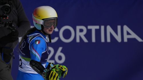 Biathlon: la Francia vince a mani basse l'Oro nella staffetta femminile, disastro Italia