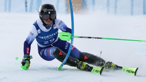 Clamoroso ad Are: squalificata Sara Hector, terza a metà gara dello slalom. Ripartenza alle 12.30, Della Mea miglior azzurra