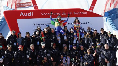 Ad un anno dalle Olimpiadi a Cortina, Goggia e Brignone ci fanno sognare: è l'ottavo podio condiviso in CdM