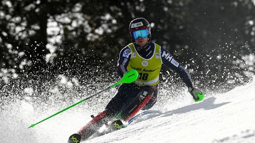 Offerta ricchissima di Voelkl per gli ski test racing: dallo Stelvio a Les Deux Alpes sino a Stubai e Hintertux