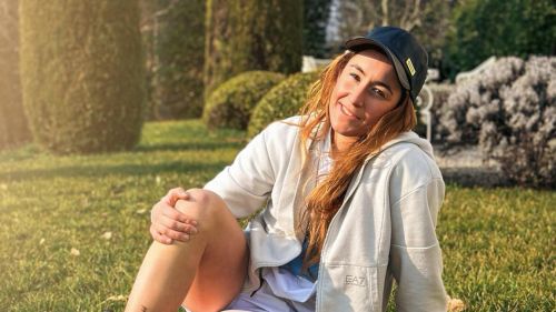 Goggia torna a parlare dopo l'infortunio, cita Elena Fanchini e fa una promessa a papà: 