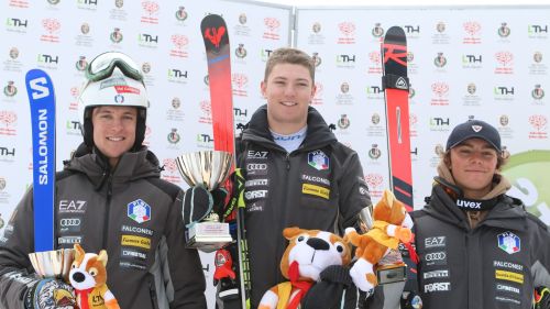 Gregorio Bernardi e Max Perathoner (con Rigamonti bronzo), ancora loro a La Thuile nella discesa dei tricolori giovani