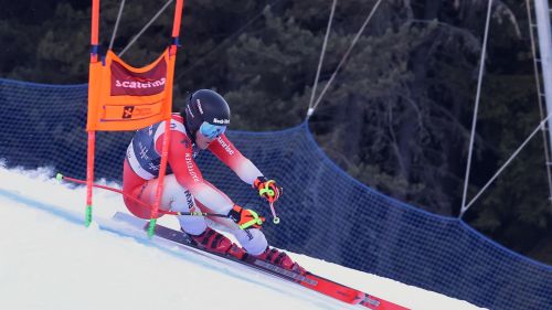 Solo gli svizzeri davanti a Perathoner e Abbruzzese nella discesa delle finali: Manser trionfa a Saalbach