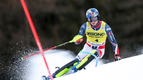Clément Noel chiude i campionati di Francia firmando lo slalom. Gigante donne a Chevrier con il saluto di Direz