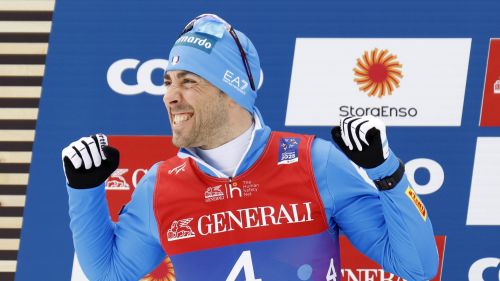 Lampo di Schumacher nella prima storica heat mass start 5 km TL di Dobbiaco. Pellegrino tallona Klaebo