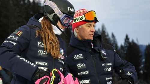 Courchevel accoglie l'ultima gara pre mondiale, alle 17.00 via allo slalom del rientro di Shiffrin. Nove le azzurre