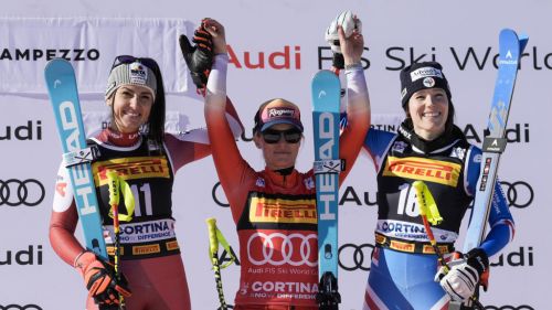 Gut-Behrami, doppio pettorale rosso e -195 da Shiffrin nella generale, Brignone rallenta: le classifiche dopo Cortina