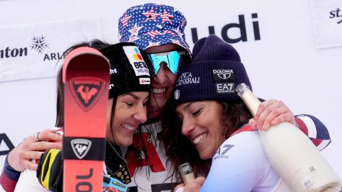 A St. Anton la festa è americana con Macuga e una Vonn leggendaria: