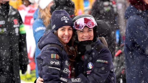 Shiffrin in difficoltà a Cortina? Non proprio: 1^ manche devastante di Mikaela nello slalom olimpico, Duerr a 8 decimi