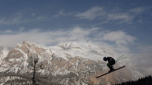 L'ultimo volo da atleta di Federico Simoni: il discesista valdostano si ritira.