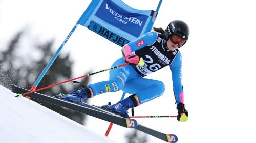 Clamoroso ad Hafjell, Odermatt out e Pinheiro Braathen, al comando del gigante delle finali, 'vede' la coppa