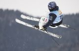 L'Italia trema anche per Flora Tabanelli: sospetta distorsione al ginocchio destro cadendo a Stubai, ora gli esami