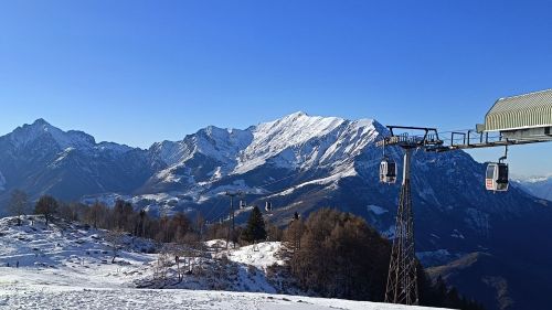 Cabinovia Barzio-Piani di Bobbio, slittano all'estate 2026 i lavori per la sostituzione