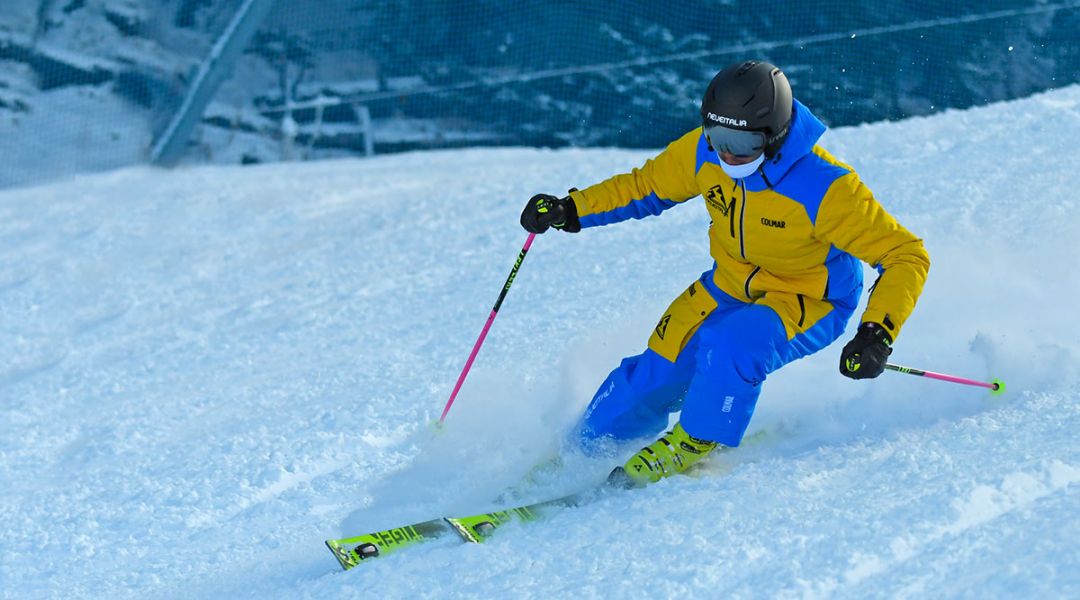 Maestro Calu al test di Volkl Racetiger SC Yellow (2020)