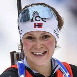 Karoline Offigstad Knotten